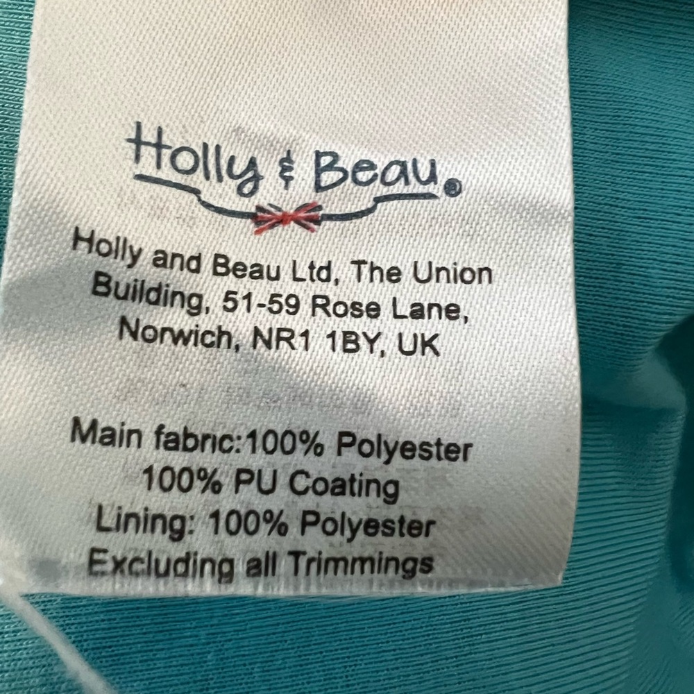 EPC Children’s Holly & Beau Magical Color-Changing Raincoat Mermaid Size 3/4yr - Picture 6 of 6
